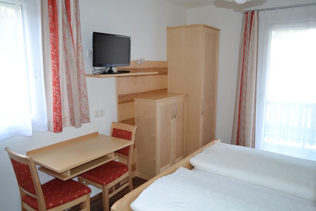 Pension Schweiger Gasen Room photo